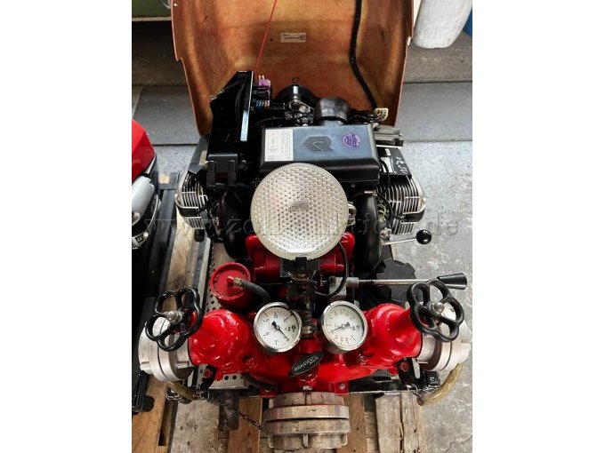 Ansicht Motor und Beleuchtung