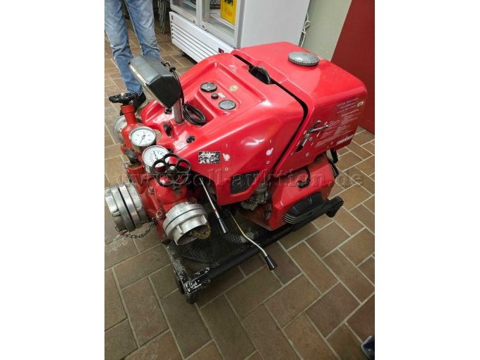 Ansicht seitlich, schräg oben Ansicht seitlich, schräg oben