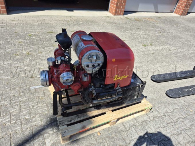 1 Tragkraftspritze TS 8/8 ZS, Albert Ziegler – foto 3 – kavel bij Zoll-Auktion, Neuenkirchen-Vörden