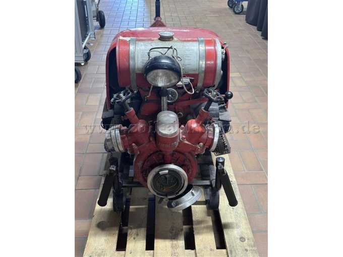 1 Tragkraftspritze Ziegler TS 8/8 Trokomat (VW Motor, Baujahr 1971) - Teileträger – foto 3 – kavel bij Zoll-Auktion, Ravensburg
