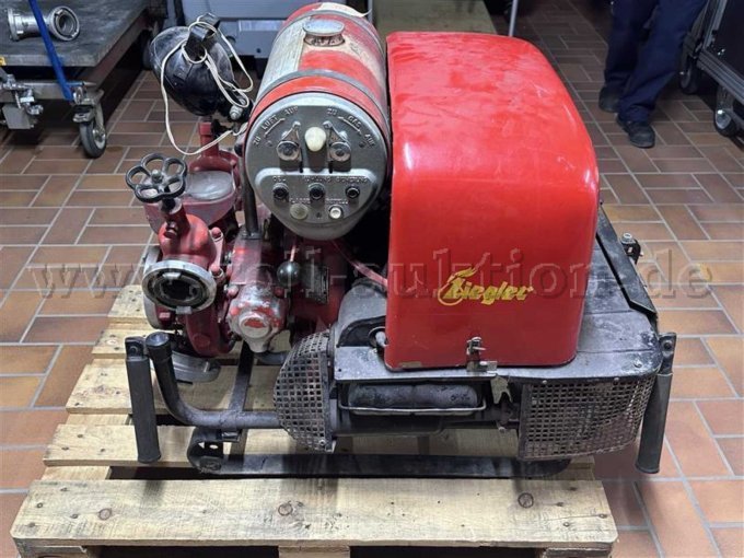 1 Tragkraftspritze Ziegler TS 8/8 Trokomat (VW Motor, Baujahr 1971) - Teileträger – foto 7 – kavel bij Zoll-Auktion, Ravensburg