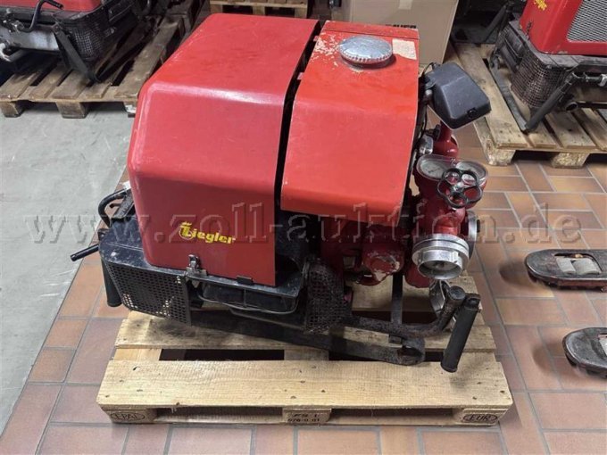 1 Tragkraftspritze Ziegler TS 8/8 Trokomat (VW Motor, Baujahr 1983) – foto 2 – kavel bij Zoll-Auktion, Ravensburg