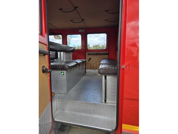 1 Tragkraftspritzen-Fzg. (TSF) Daimler Benz, Typ: 814 F /728000 – foto 8 – kavel bij Zoll-Auktion, Morbach