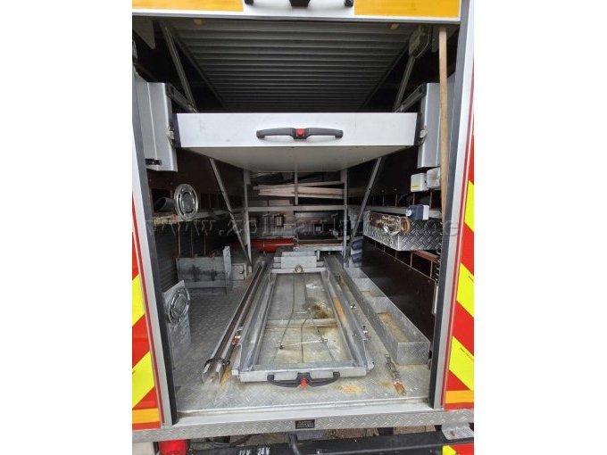 1 Tragkraftspritzen-Fzg. (TSF) Daimler Benz, Typ: 814 F /728000 – foto 13 – kavel bij Zoll-Auktion, Morbach