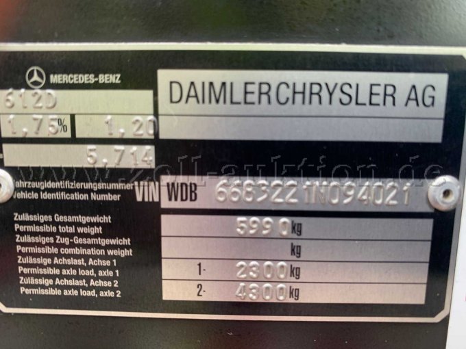 Typenschild Fahrzeug