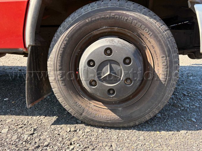 1 Tragkraftspritzenfahrzeug - TSF-W - Mercedes-Benz 510 - Ziegler Aufbau – foto 12 – kavel bij Zoll-Auktion, Salzhausen