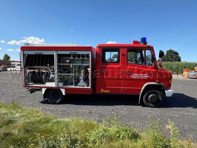 1 Tragkraftspritzenfahrzeug - TSF-W - Mercedes-Benz 510 - Ziegler Aufbau – foto 5 – kavel bij Zoll-Auktion, Salzhausen