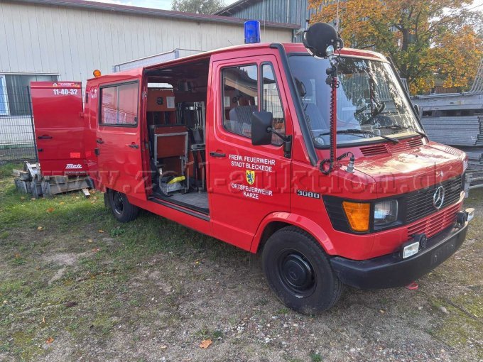 1 Tragkraftspritzenfahrzeug (TSF), Mercedes Benz 308 D-KA – foto 2 – kavel bij Zoll-Auktion, Bleckede