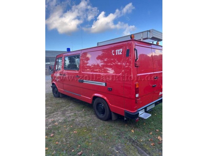 1 Tragkraftspritzenfahrzeug (TSF), Mercedes Benz 308 D-KA – foto 4 – kavel bij Zoll-Auktion, Bleckede