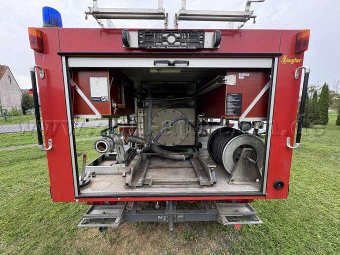 Fahrzeug hinten Innenraum offen