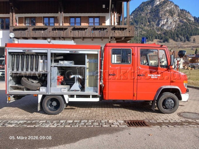 Fahrzeug rechte Seite offen