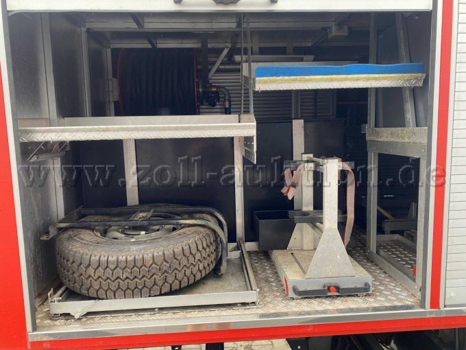 1 brandweerwagen met spuitinstallatie – water VW LT 50 – foto 7 – kavel bij Zoll-Auktion, Lauterecken