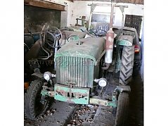 Traktor John Deere Lanz 310