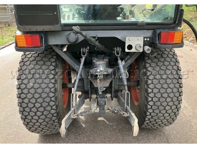 Traktor Kubota Ansicht hinten