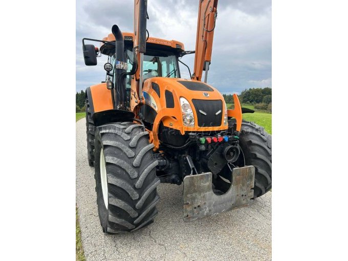 Vorderansicht rechts nah