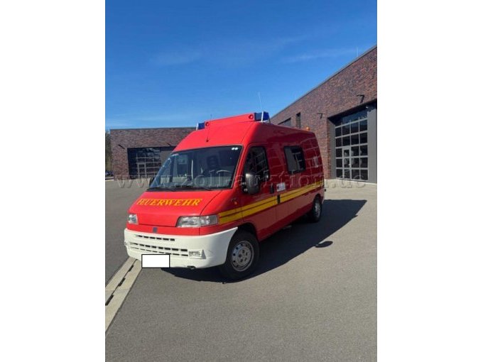 Auto Vorderseite und Seitlich