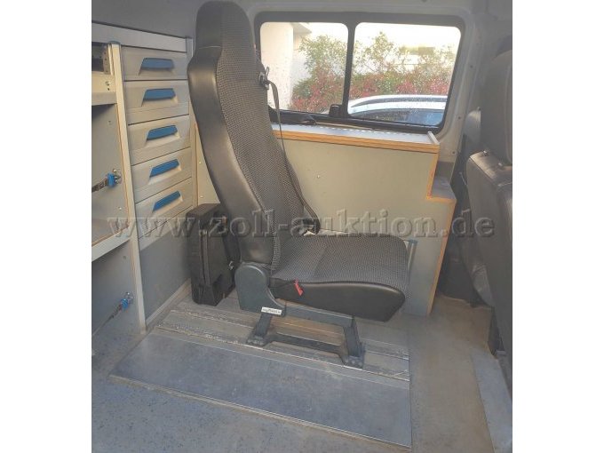 1 Transporter Mercedes Benz Vito 113 CDI Allrad,Typ: 639/5, defekt, Unfallfahrzeug – foto 15 – kavel bij Zoll-Auktion, Stuttgart