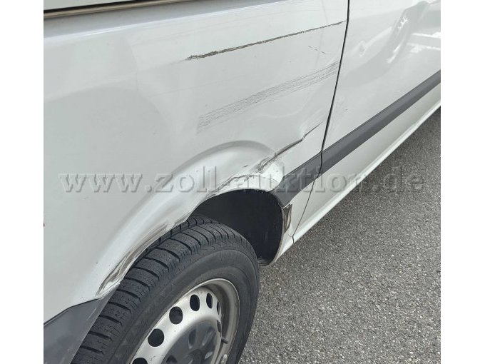 1 Transporter Mercedes Benz Vito 113 CDI Allrad,Typ: 639/5, defekt, Unfallfahrzeug – foto 10 – kavel bij Zoll-Auktion, Stuttgart