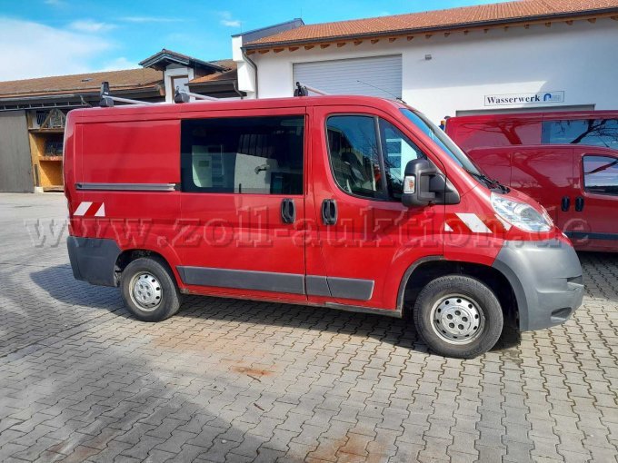 Peugeot Boxer
Seitenansicht