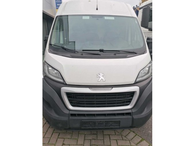Frontansicht 1 Peugeot Boxer