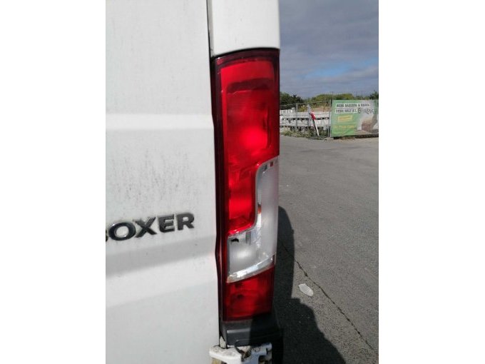 Rücklicht hinten links, Beschädigung Glas, Peugeot Boxer