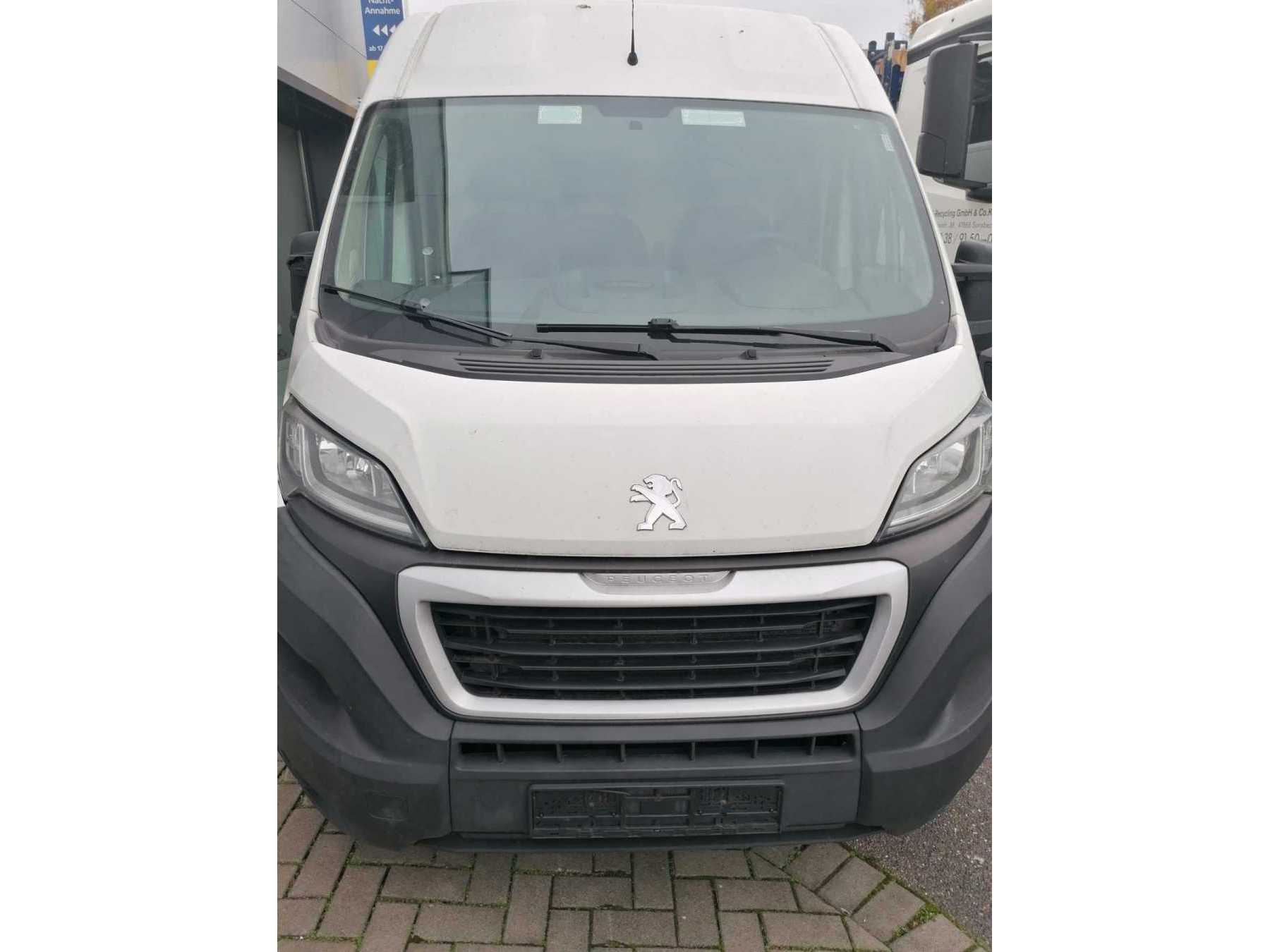 Frontansicht 1 Peugeot Boxer