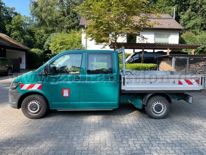 1 bestelwagen met laadbak - Volkswagen T6 Doka, defect – foto 2 – kavel bij Zoll-Auktion, Hamburg