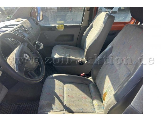 1 VW-bestelwagen, vrachtwagen met open laadbak, dubbele cabine, defect – onderdelenvoorziening – foto 7 – kavel bij Zoll-Auktion, Nidderau