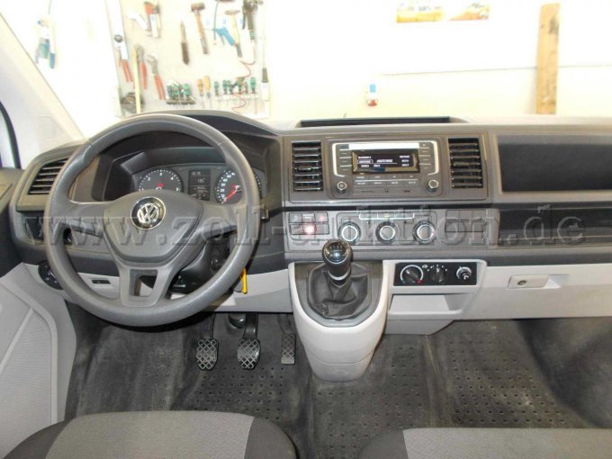 Lenkrad mit Armaturenfeld