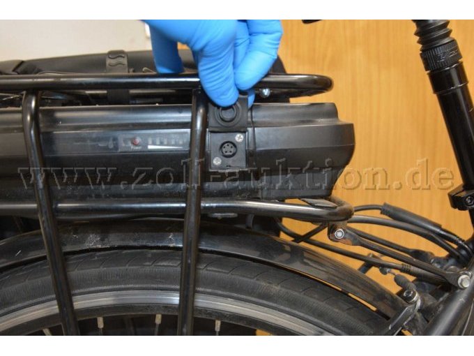 Gepäckträger mit Akku