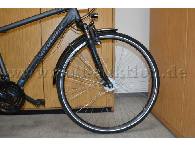 Vorderrad mit Schutzblech