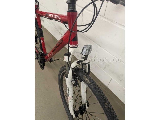 Trekkingrad rot Ansicht Federung