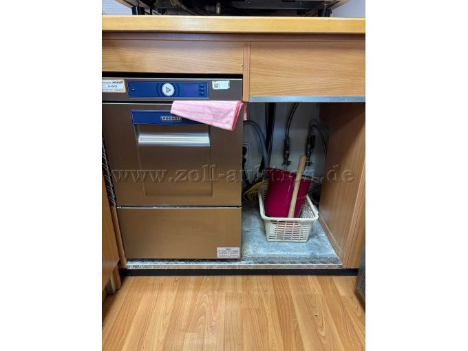 kompletter Schrank
