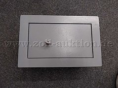 Tresor mit Schlüssel