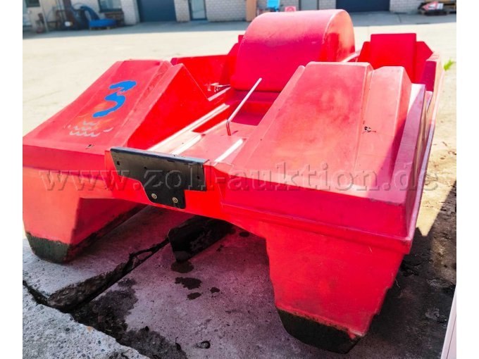 Tretboot Nr. 3 Heck schräg