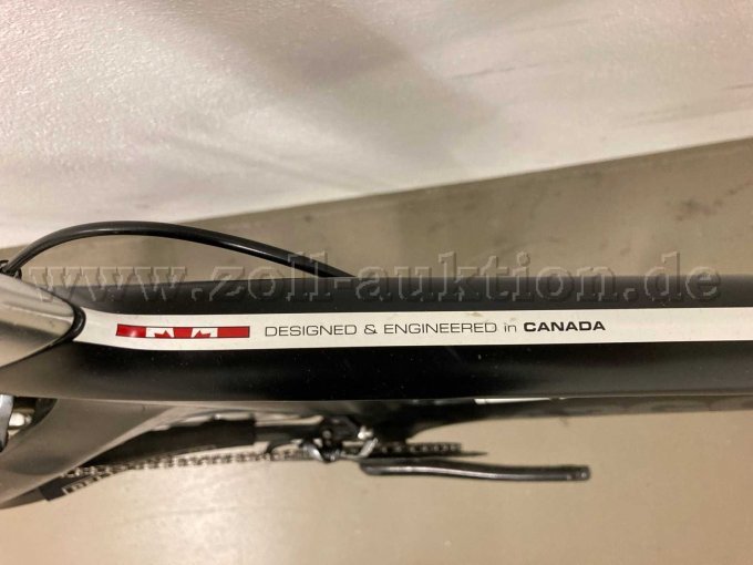 Rahmenaufdruck "designed & engineered in Canada