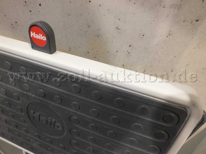 Detailaufnahme  der Stufe zusammengeklappt