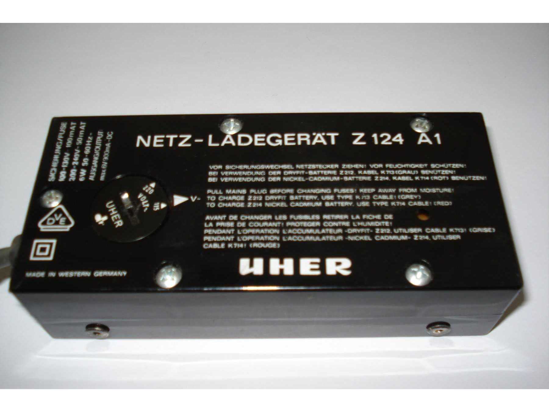 Netz Ladegerät UHER Z124 A1.