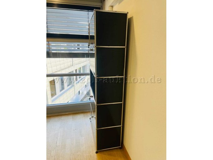 seitliche Ansicht Regal