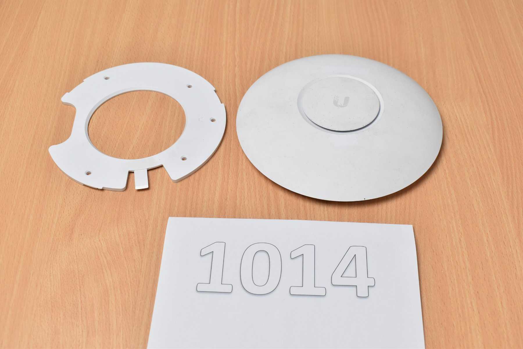 1 Ubiquiti UniFi AC PRO – WLAN Access Point