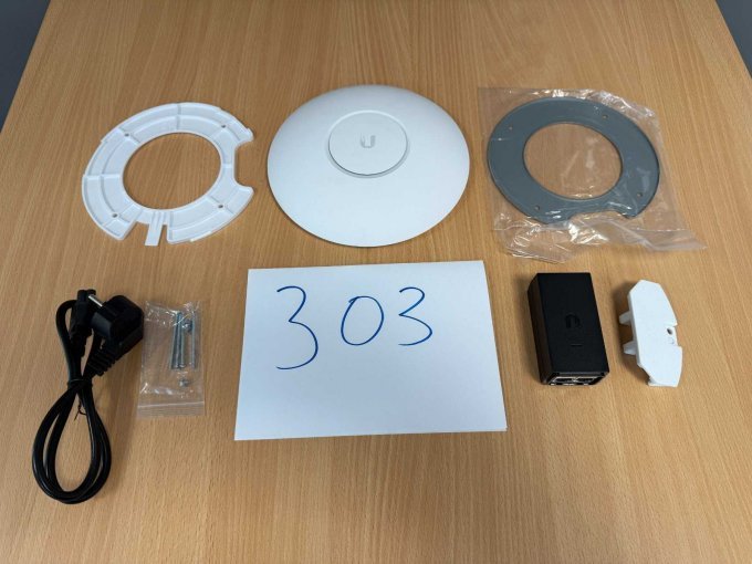 Ubiquiti UniFi AC PRO – WLAN Access Point 
Gesamtansicht