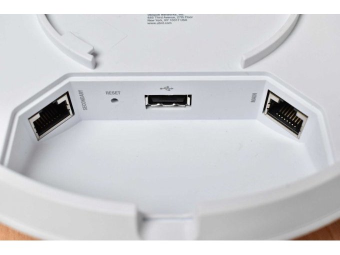 1 Ubiquiti UniFi AC PRO – WLAN Access Point – foto 3 – kavel bij Zoll-Auktion, Lage