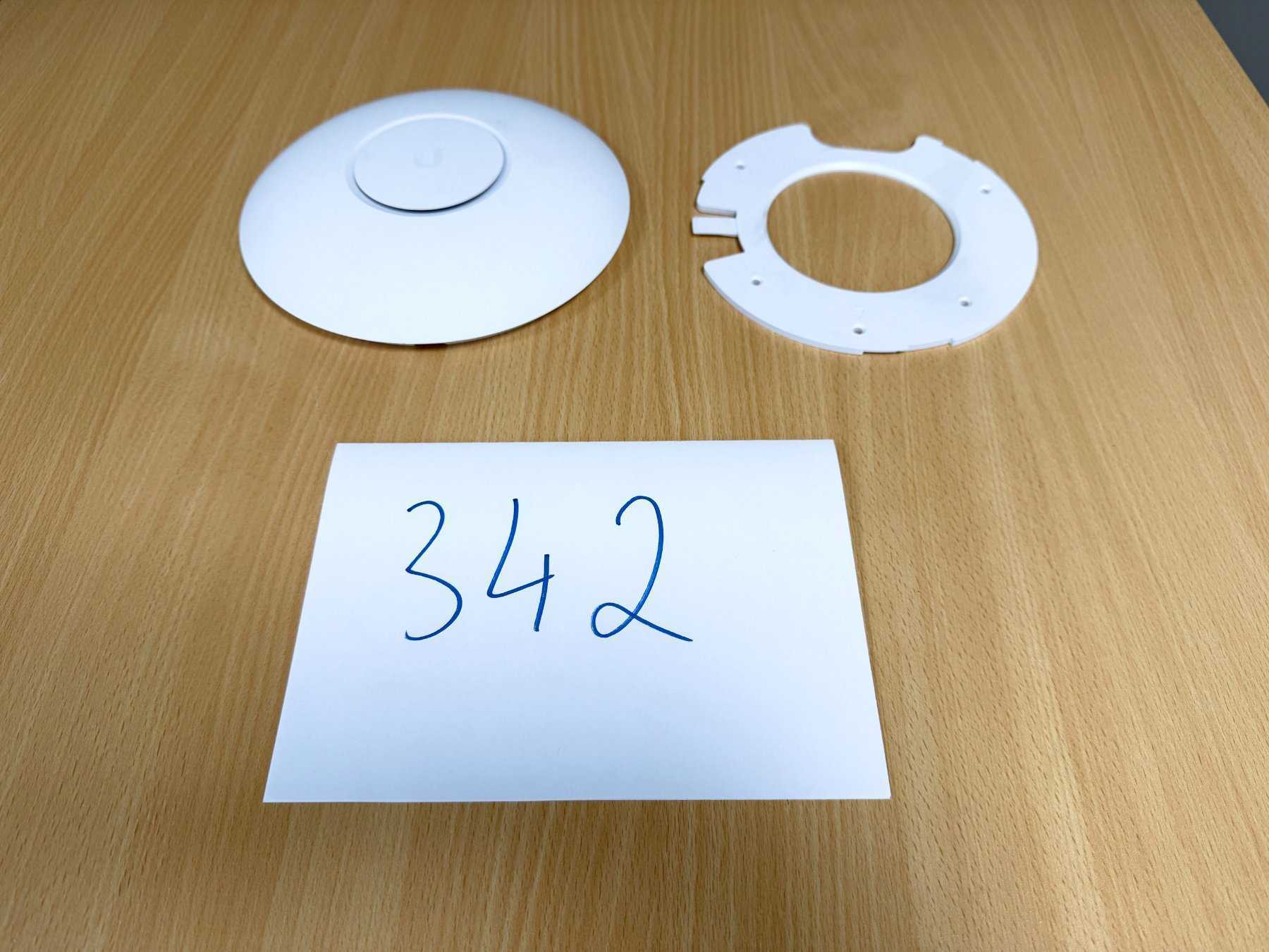 Ubiquiti UniFi AC PRO – WLAN Access Point 
Gesamtansicht