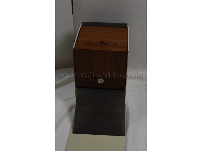 1 Uhrenbeweger „Girard-Perregaux“ - geschlossen