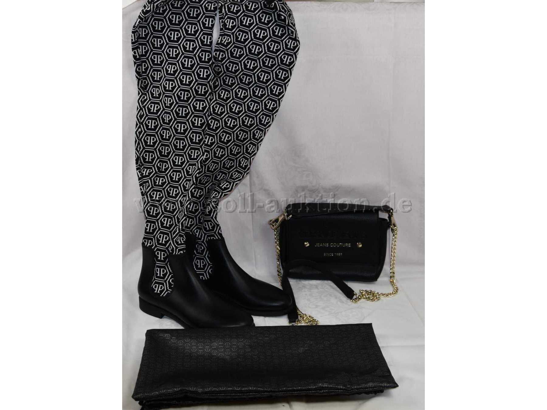 1 Umhängetasche „Versace Jeans“ und 1 Paar Stiefel „Phillip Plein“