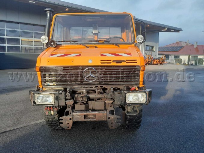 Unimog von vorne
