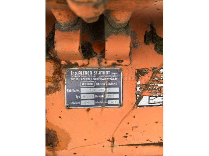 Typenschild Kehrbesen