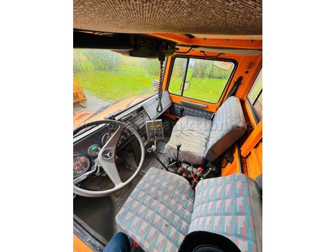 Fahrerhaus / Innenraum