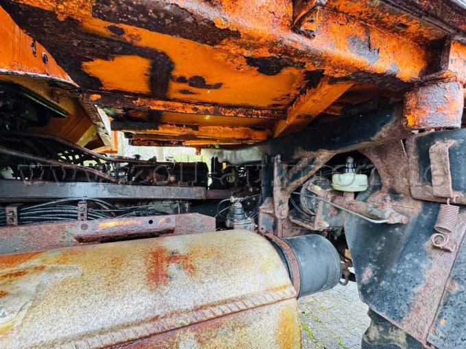 Korrosionsstellen am Rahmen und Aufbau