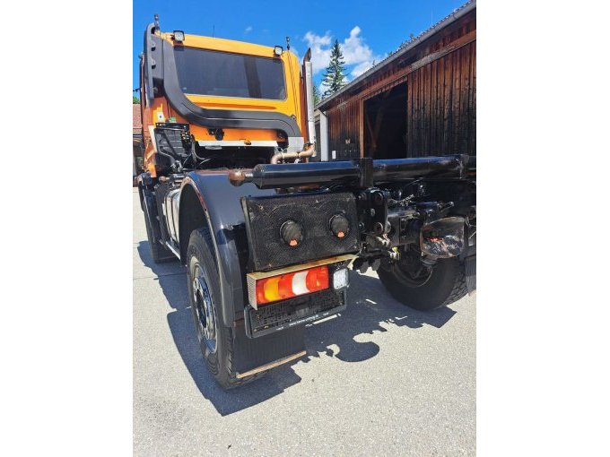 Unimog Rückansicht